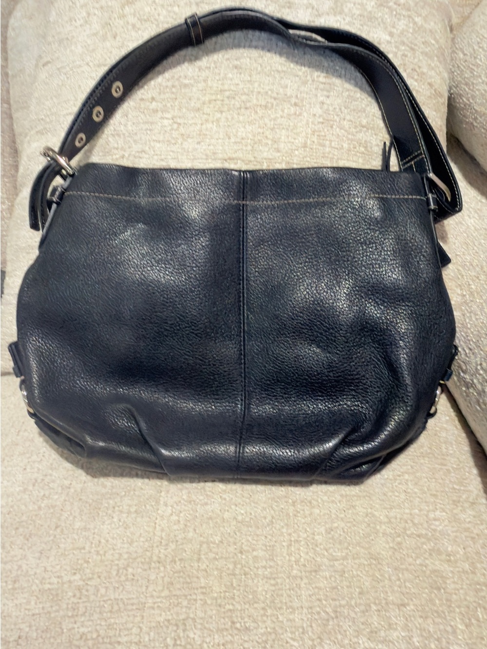 Vintage Coach Black Pebbled Leather Shoulder Bag